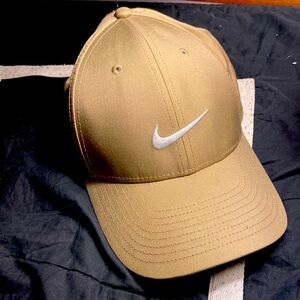 Never worn Nike Golf Hat